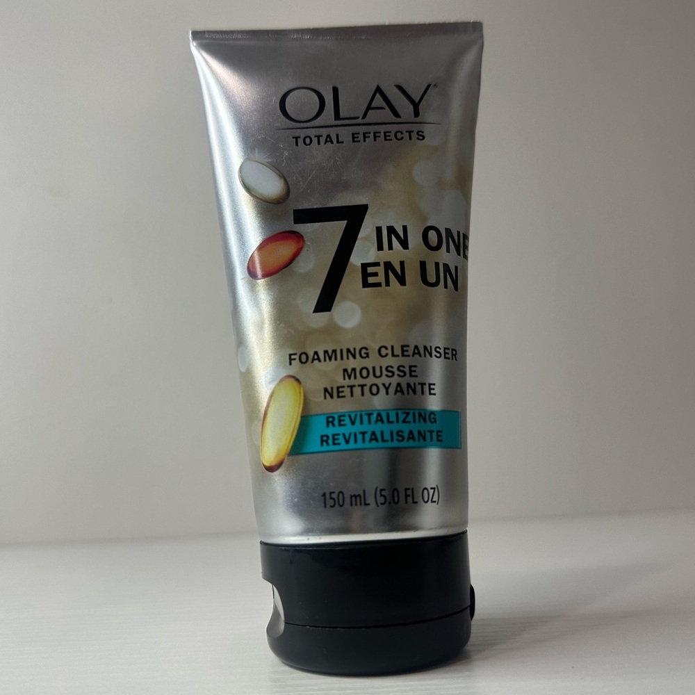 OLAY Total 3 pcs Effects Revitalizing Foaming Cleanser